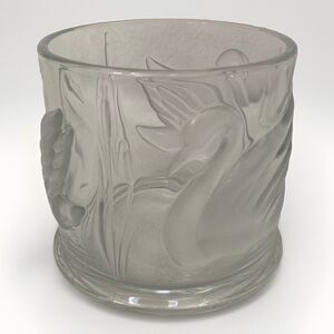 Vintage Clear Glass Swans Gloria Vanderbilt  4x4 Inch perfect for candles